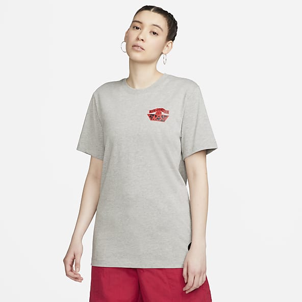 Graphic Tees for Women. Nike.com