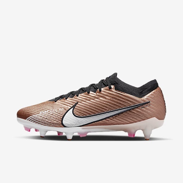 Terrain Football Chaussures. Nike CA