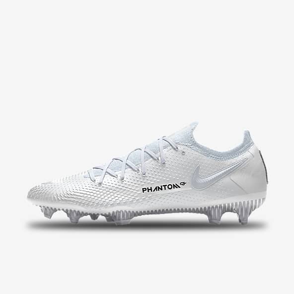 nike white soccer shoes