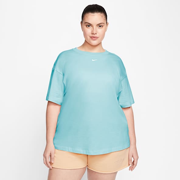 nike sportswear essential top ss plus