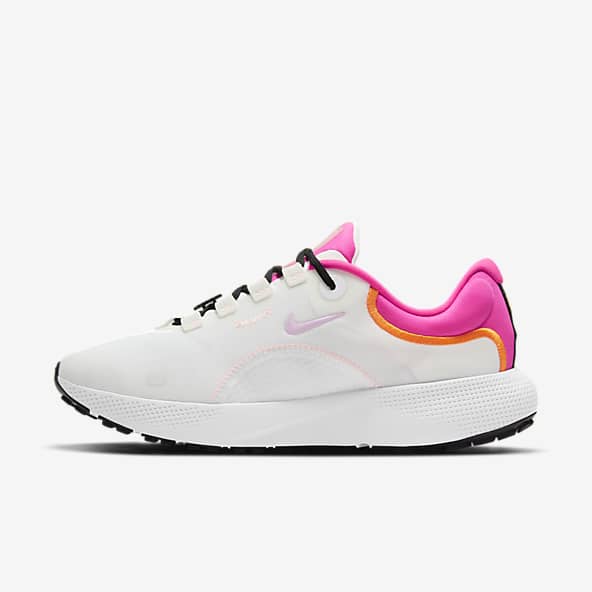 nike women's black and pink running shoes