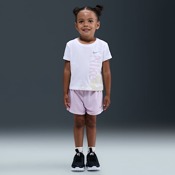 Nike Conjunto de playera y shorts de malla infantil Wild Flower