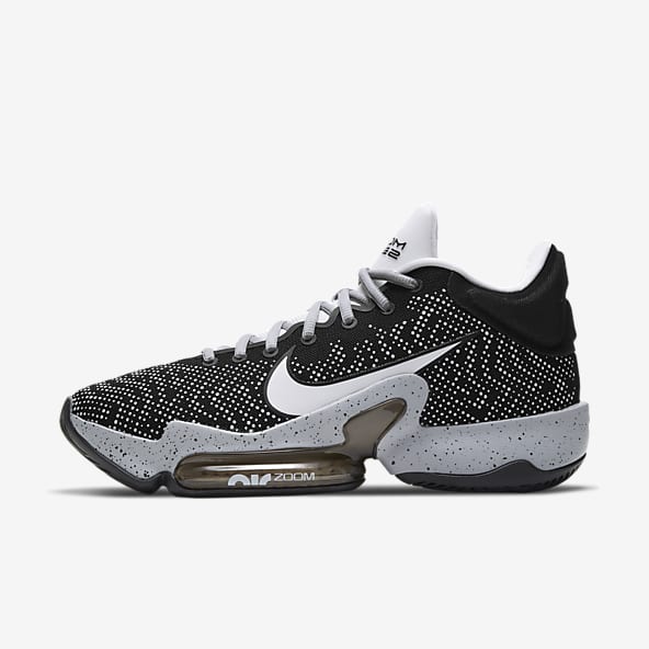 Basketball Shoes. Nike SG