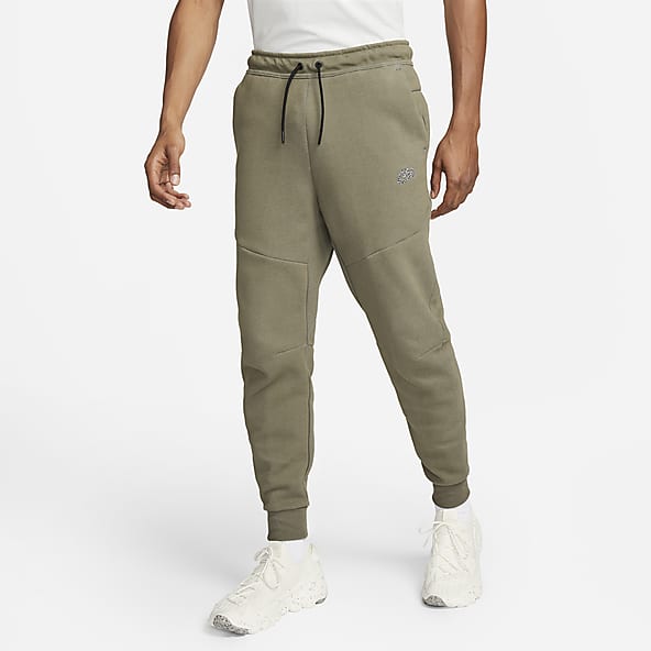 Sportswear Slim Green Bottoms. Nike.com