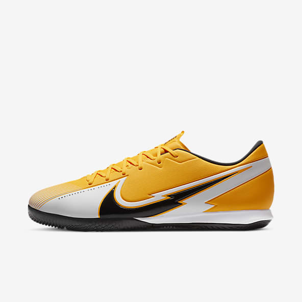 nike football trainers