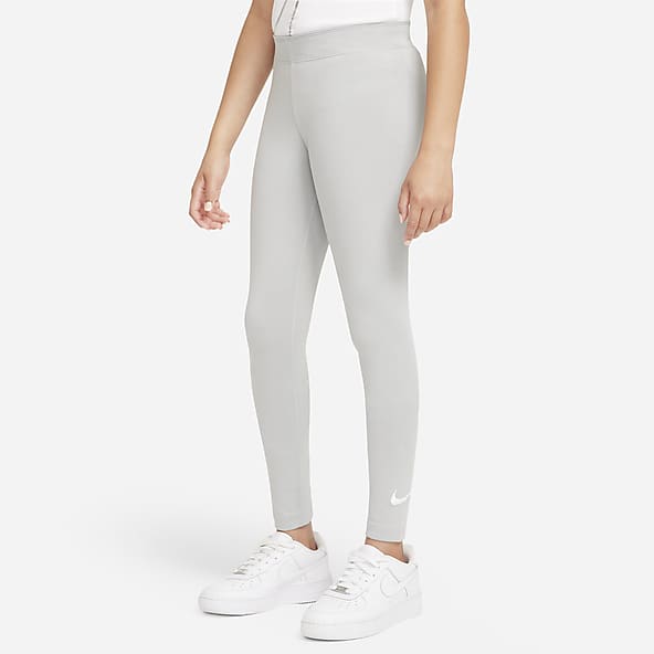 Nike Sportswear Essential magas derekú, emblémás női leggings