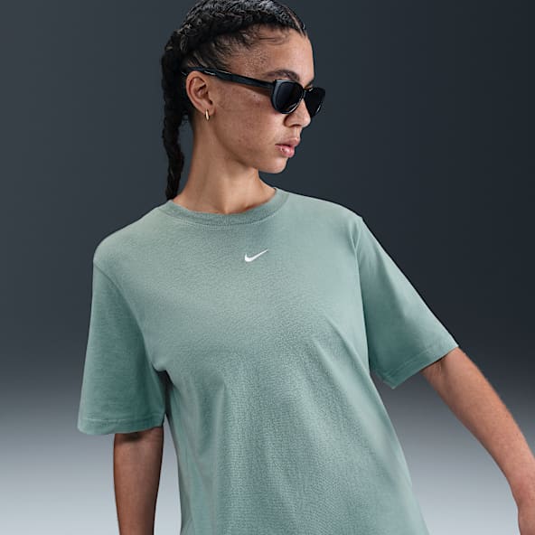 Nike Sportswear Essential Women's T-Shirt