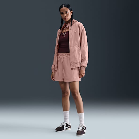 Nike Sportswear Classic Wovens Women's Mid-Rise Shorts