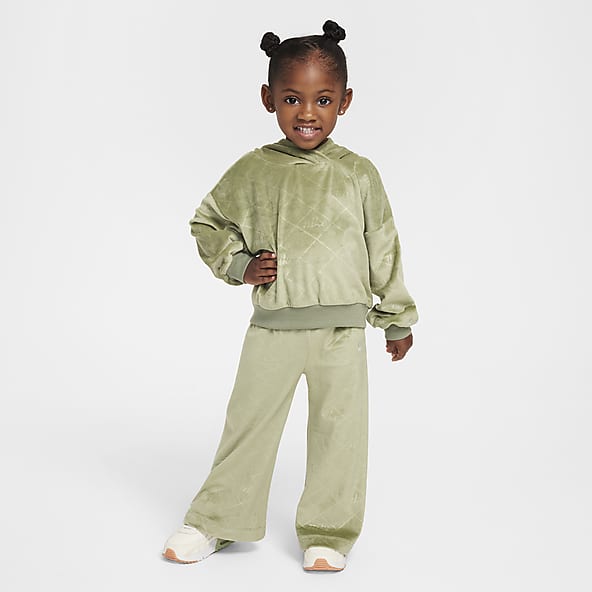 baby girl nike sweatsuit