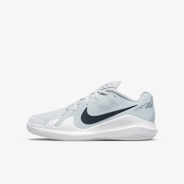 junior size 3 nike trainers