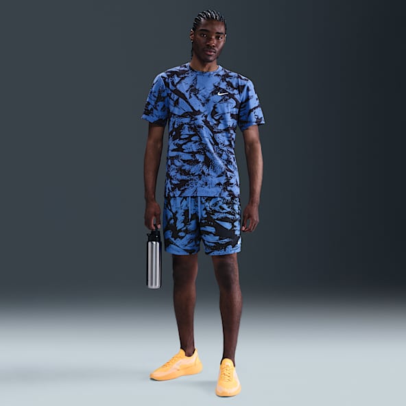 Nike Form Men's Dri-FIT 7" Unlined Versatile Shorts