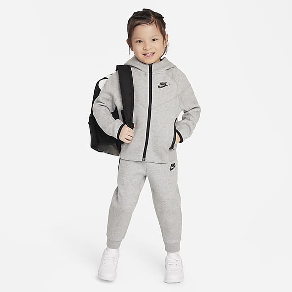 Nike Combinaison enfant Tech Fleece Dri-Fit Gris Code 86L187-023,  Gris/noir/blanc, 5-6 ans : : Mode