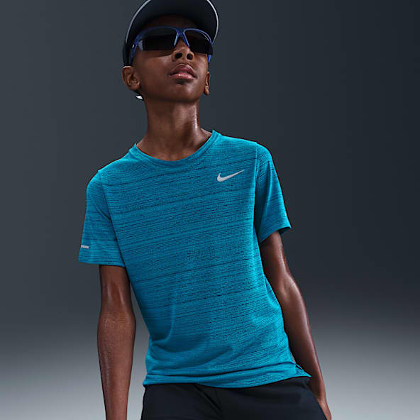Nike Dri-FIT Miler Older Kids' (Boys') Training Top