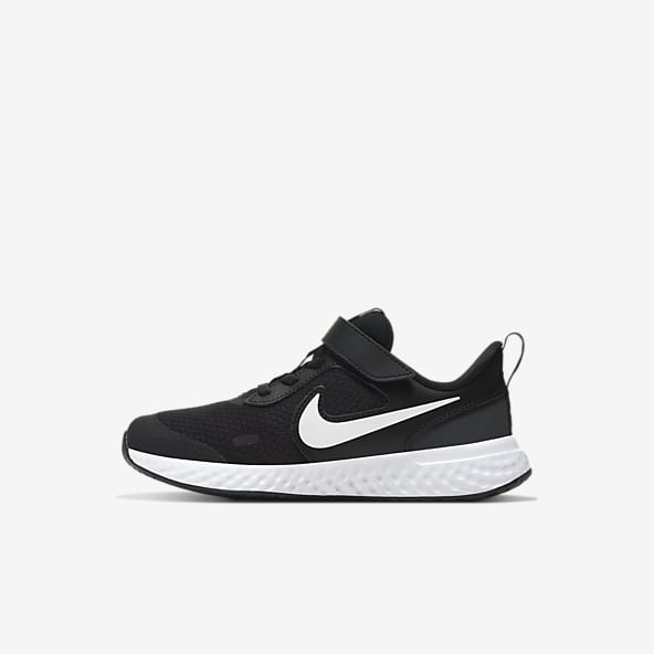 younger kids nike trainers