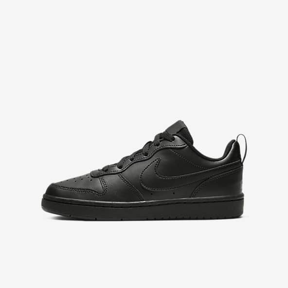 triple black nike running shoes