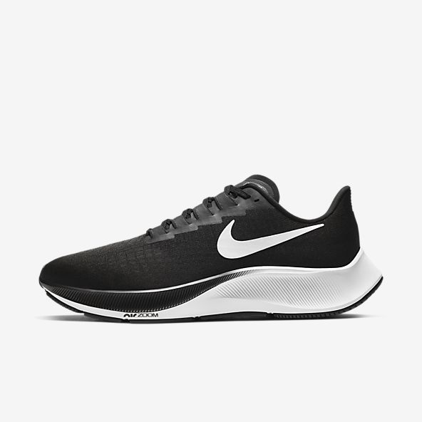 wide nike running shoes mens