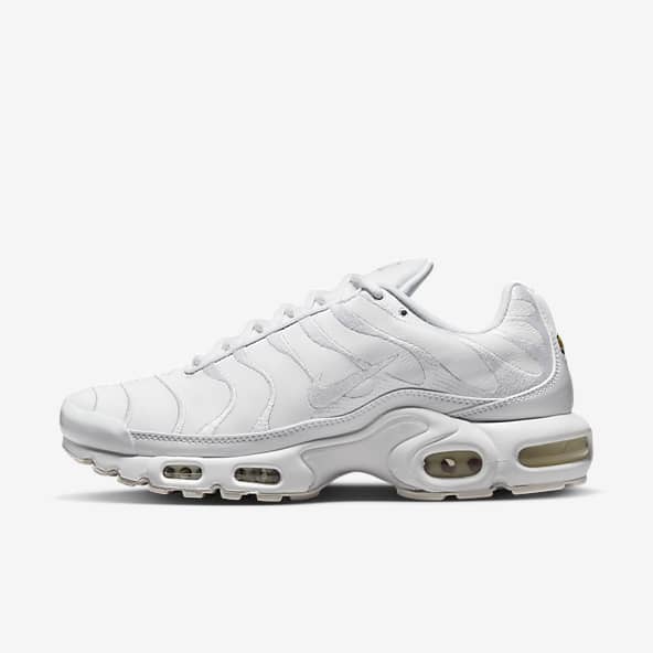 https://static.nike.com/a/images/c_limit,w_592,f_auto/t_product_v1/m7i4hryepup9lu3xuvky/scarpa-air-max-plus-pPrLgR.png