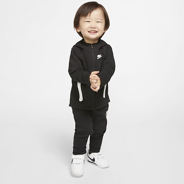 Nike sportswear tech fleece 'Boys' black 😎. #nike #nikeshoes
