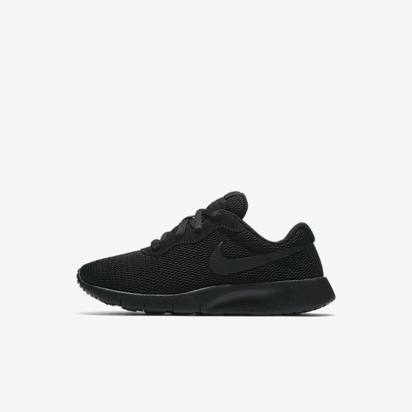 nike shoes that are black