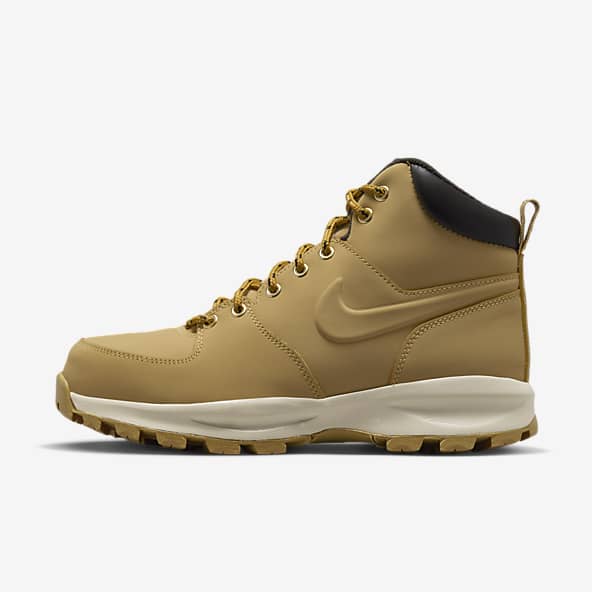 Brown Boots. Nike ZA