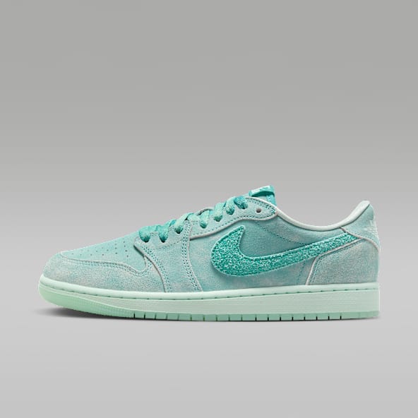 Air Jordan 1 Retro Low Women's Shoes