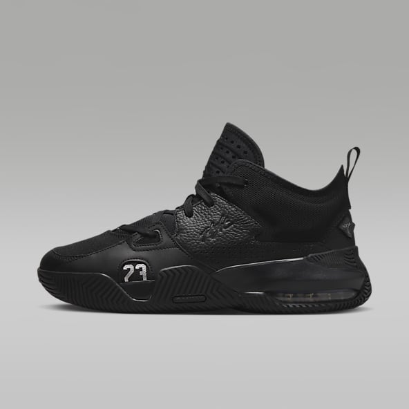 mens black jordan shoes