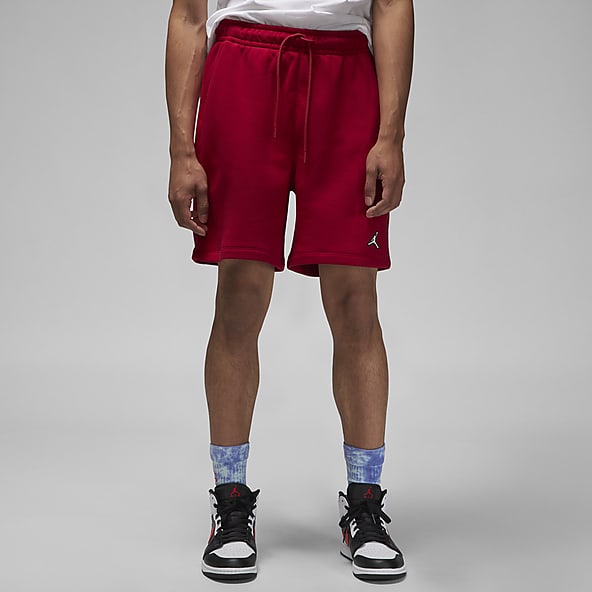 Summer Essentials Red Shorts. Nike DK