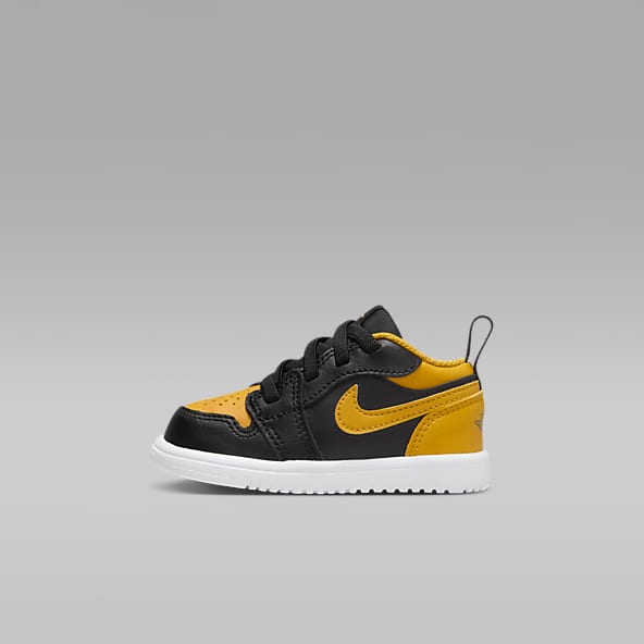 Nike air new arrivals strap shoes