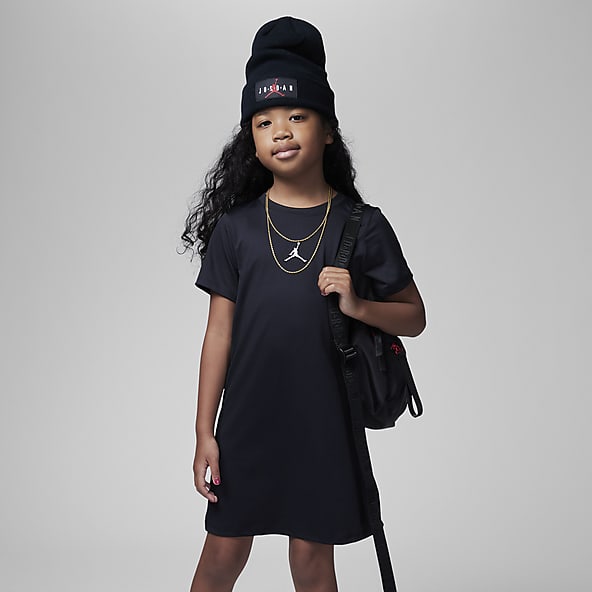Niños vestidos con ropa jordan discount