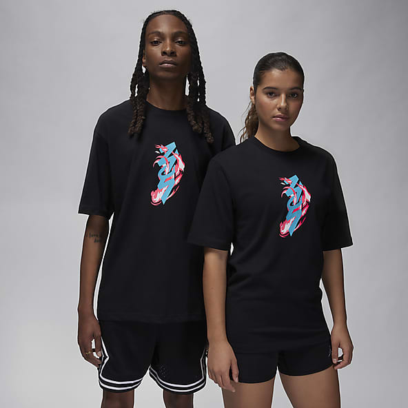 Nike graphic t shirt online