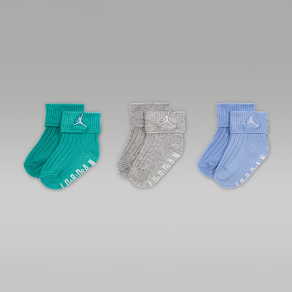 Jordan Essentials Baby Ribbed Gripper Socks (3 Pairs)