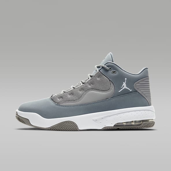 Jordan Max Aura 2 Men's Shoe
