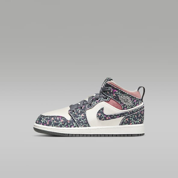 Sepatu top nike jordan