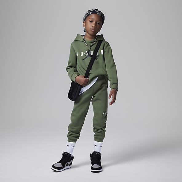 Jordan Younger Kids' Sustainable Pullover Hoodie. Nike DK