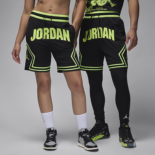 short nike shorts mens