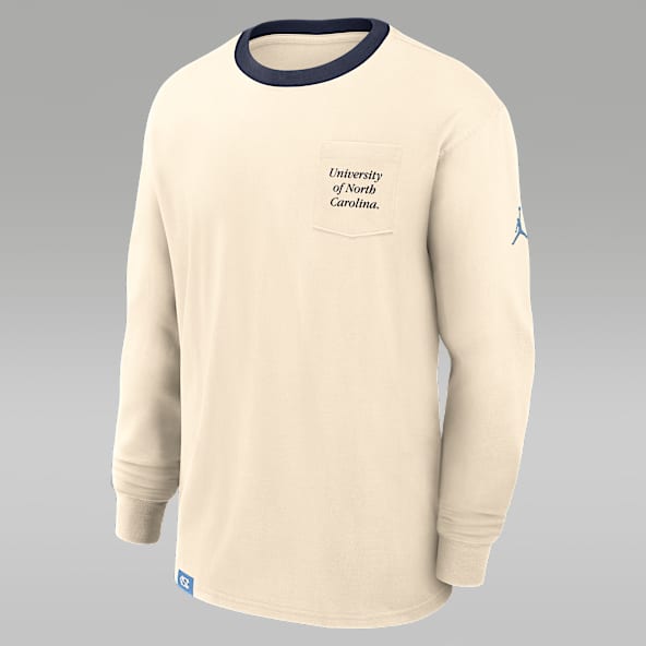 North Carolina Athletic Prep Max90 Pocket Logo Playera de manga larga universitaria marca Jordan para hombre