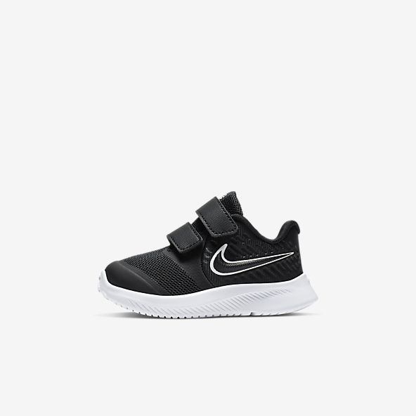 boys nike velcro shoes