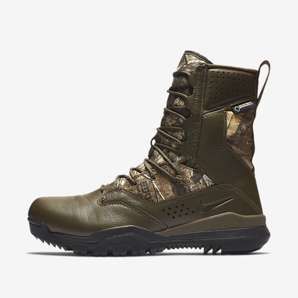nike insulated boots