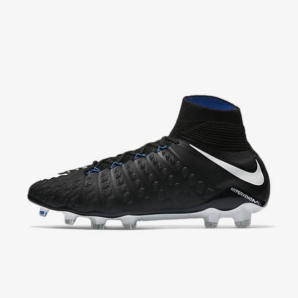 ladies soccer boots