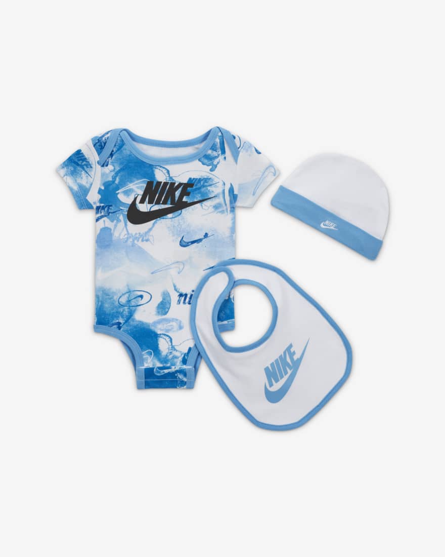 Nike Baby Bodysuit/Hat/Bib Box Set