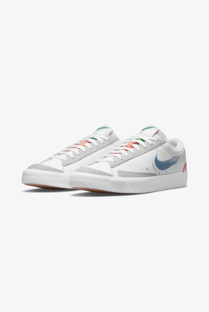 NIKE BLAZER LOW '77 \