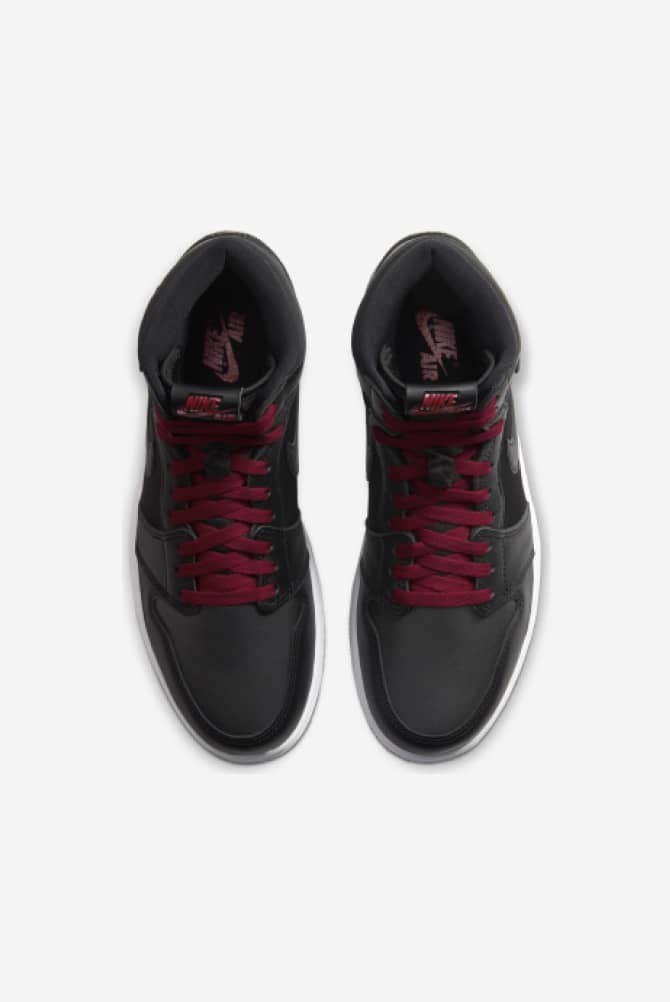 AIR JORDAN 1 RETRO HIGH OG. Nike AR