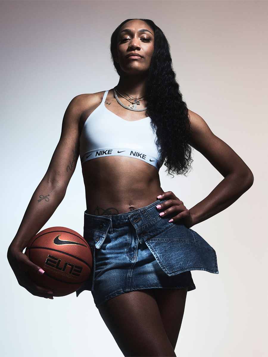 Nikeおすすめのヨガ用スポーツブラ .オンラインストア (通販サイト)