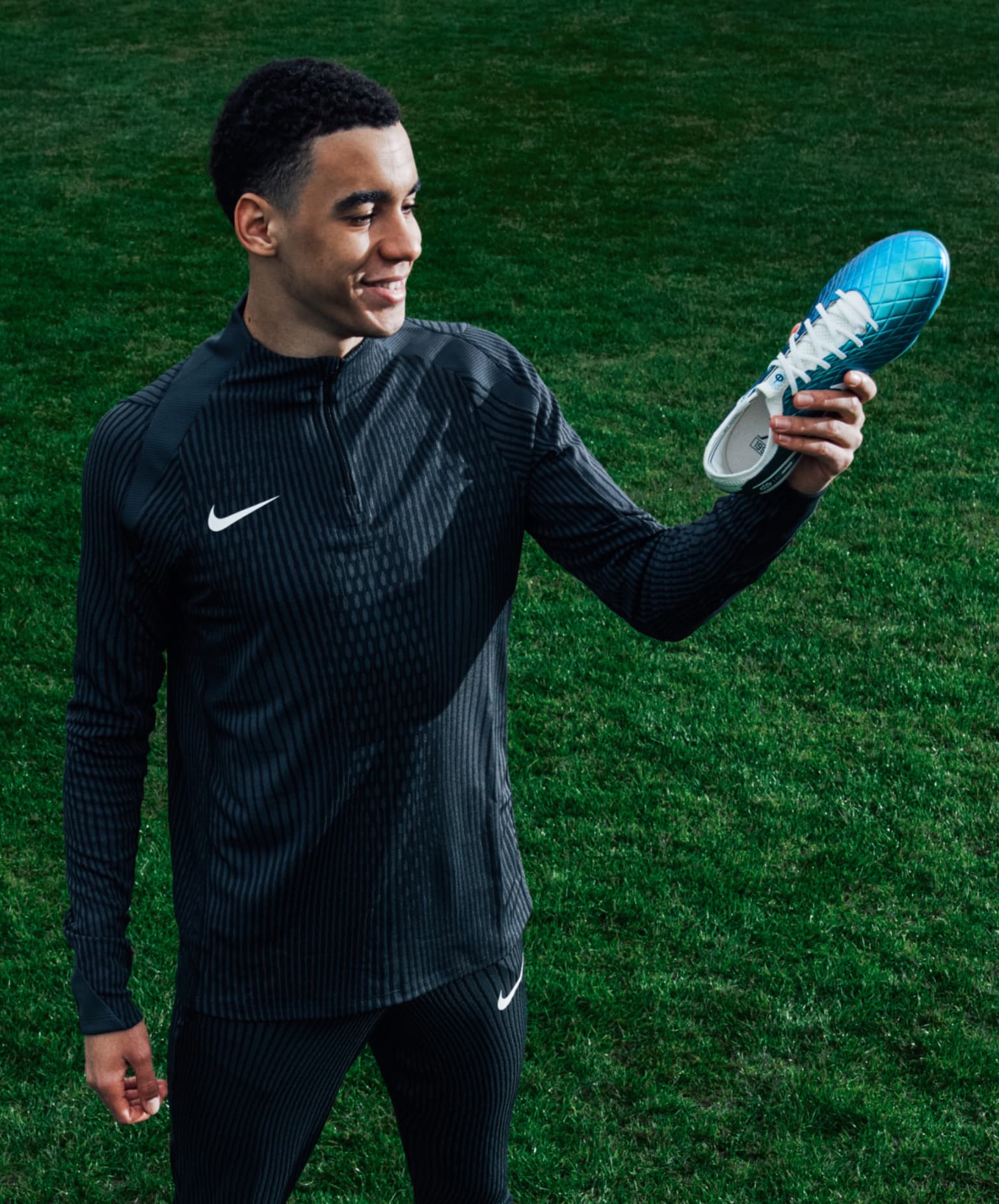 Nike Soccer.オンラインストア (通販サイト)