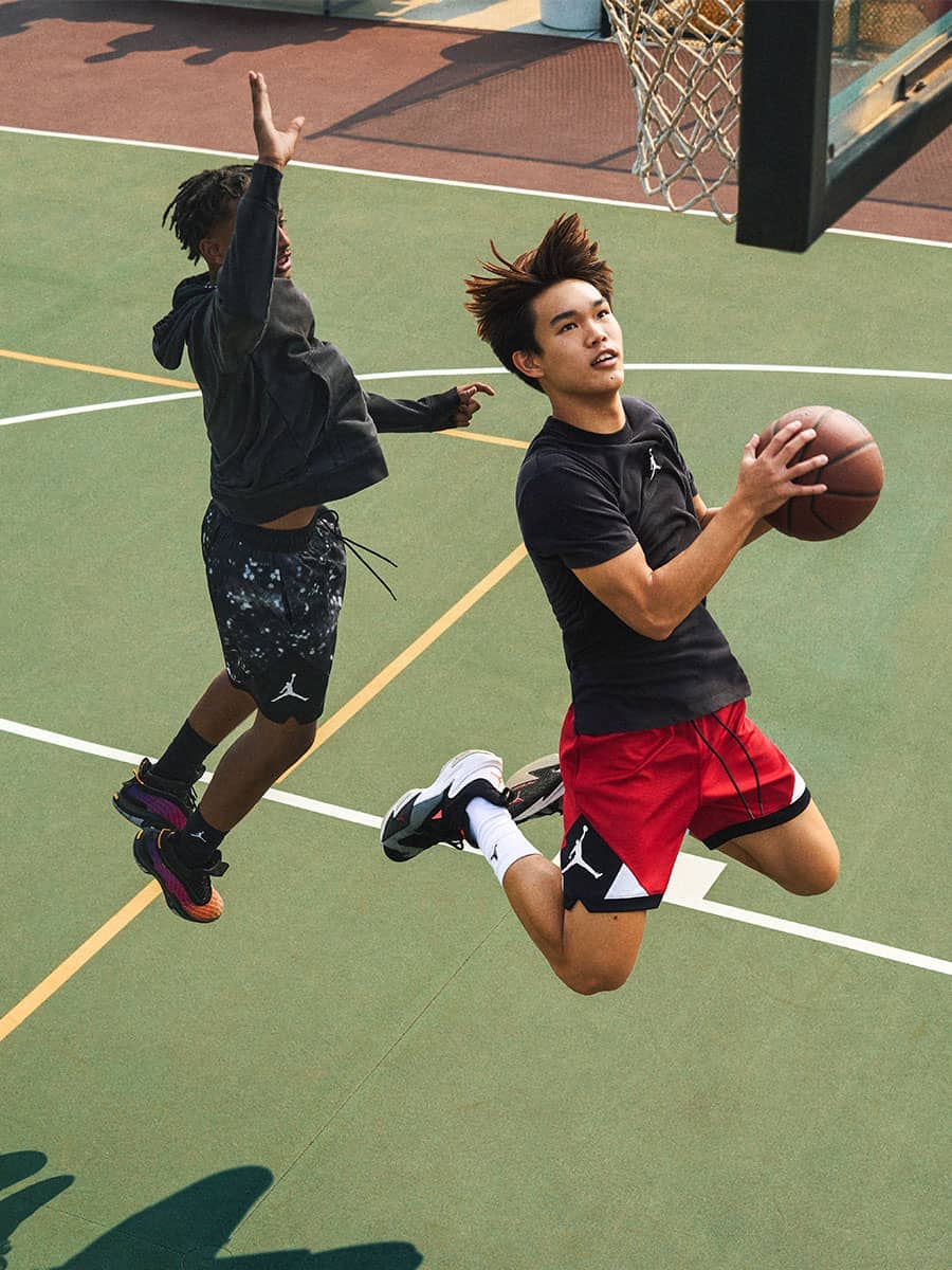 Cinco beneficios de jugar básquetbol, según los expertos. Nike