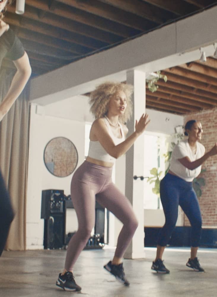 Nike Dri Fit Legging Womens Medium Gray Lightweight Gym Running Capri –  Goodfair