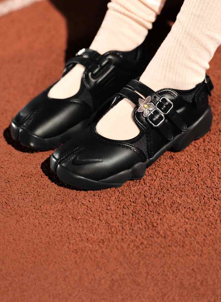 新品未使用タグ付きLサイズ　ナイキ NIKE ウィメンズ　シンセティックフィル NIKE（ナイキ） （22%OFF）NIKE/ナイキ ウィメンズ エアズーム