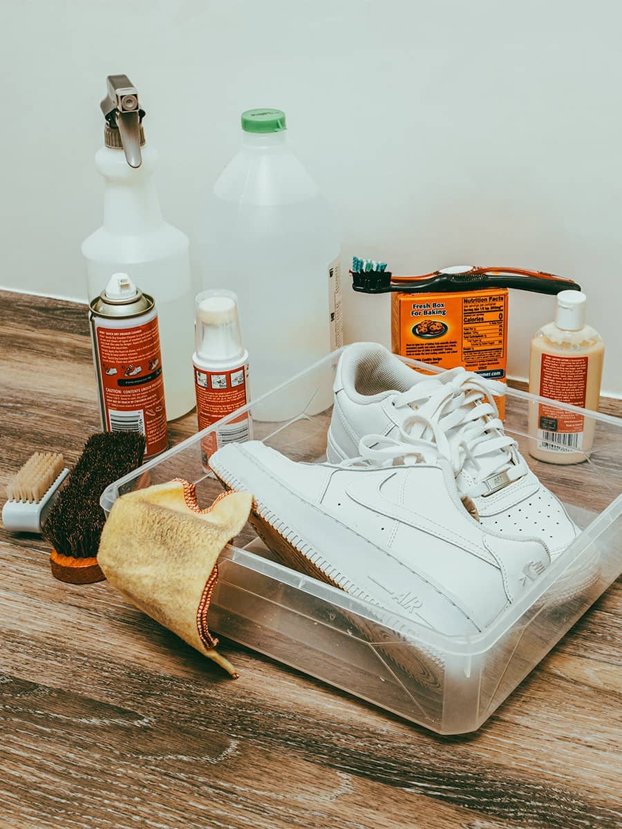 how to clean nike air force 1s