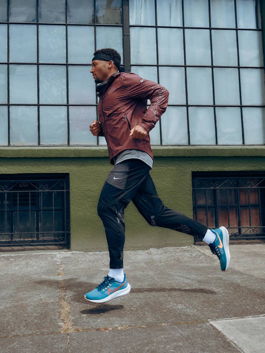 What to Wear for Cold Weather Running. Nike PH