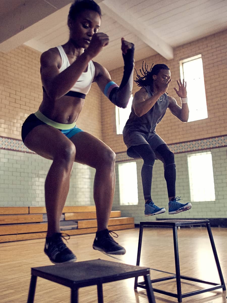 8 ejercicios de calentamiento para prepararte para el entrenamiento. Nike